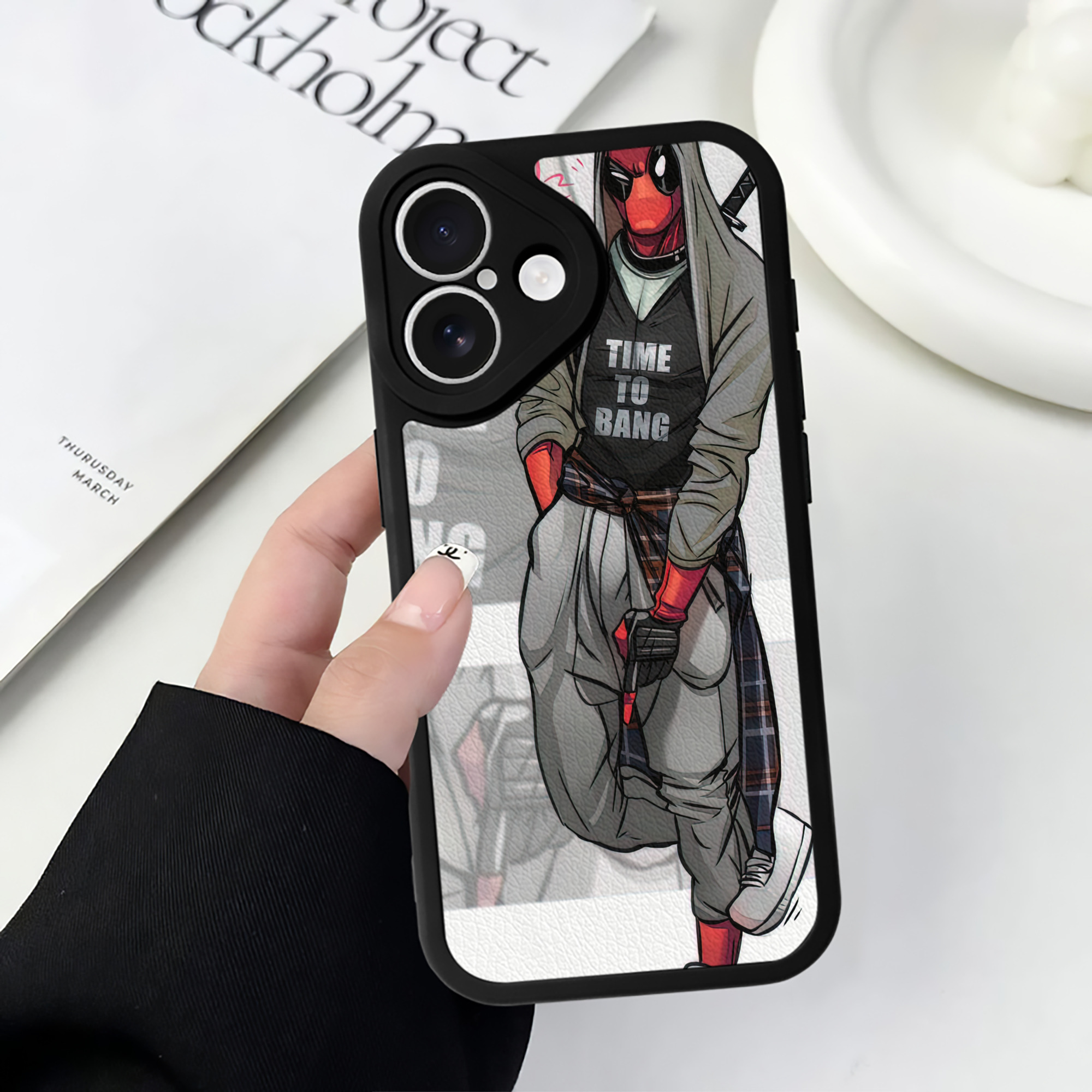 （画像用） Deadpool デッドプール 【iPhone 16シリーズ対応】シリコンスマホケース（レザー調） 材質：シリコン